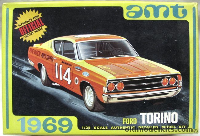 AMT 1/25 1969 Ford Torino - Stock / Drag / Custom / Nascar Version, Y904-200 plastic model kit